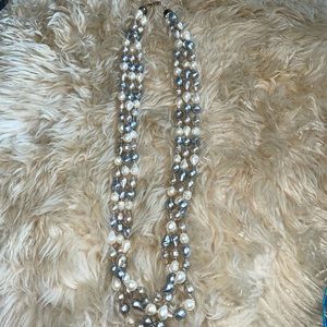 medium length pho pearl necklace